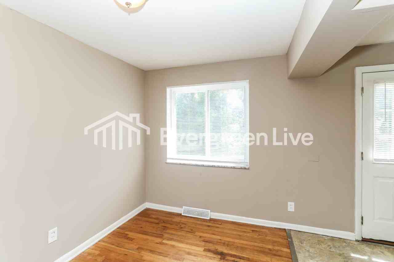 3393 Alexis Rd - Photo 5 of 15