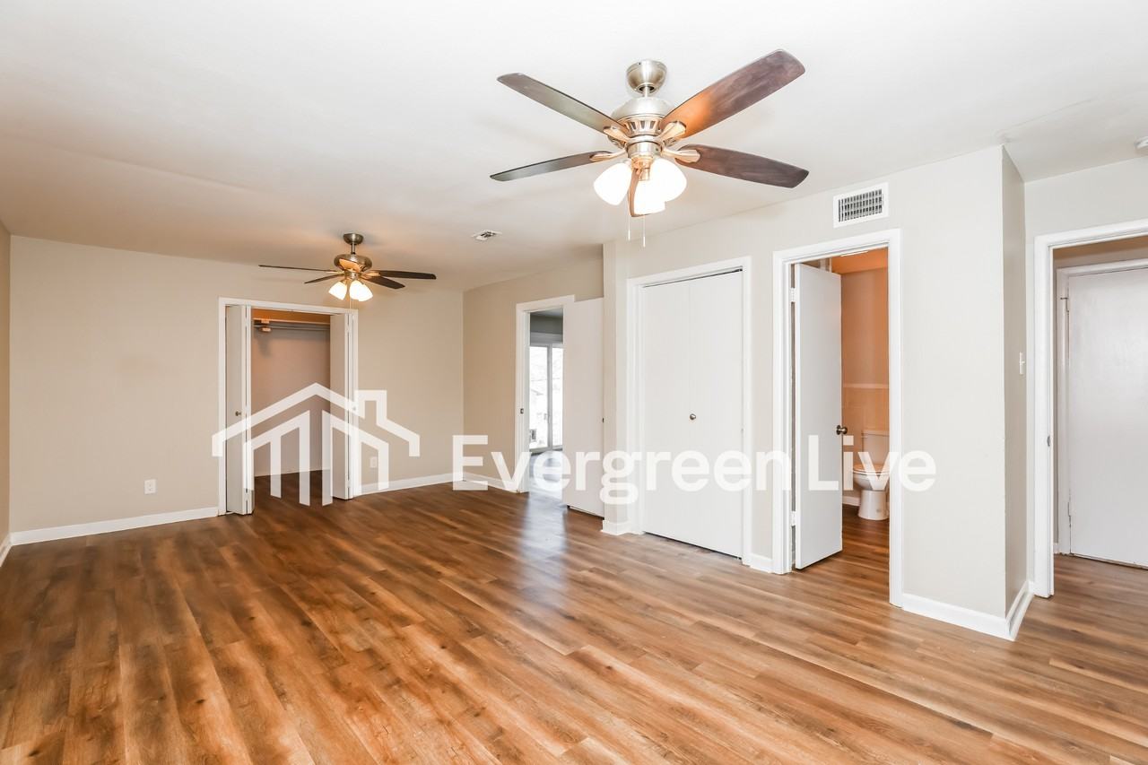 12125 Schroeder Rd - Photo 6 of 20