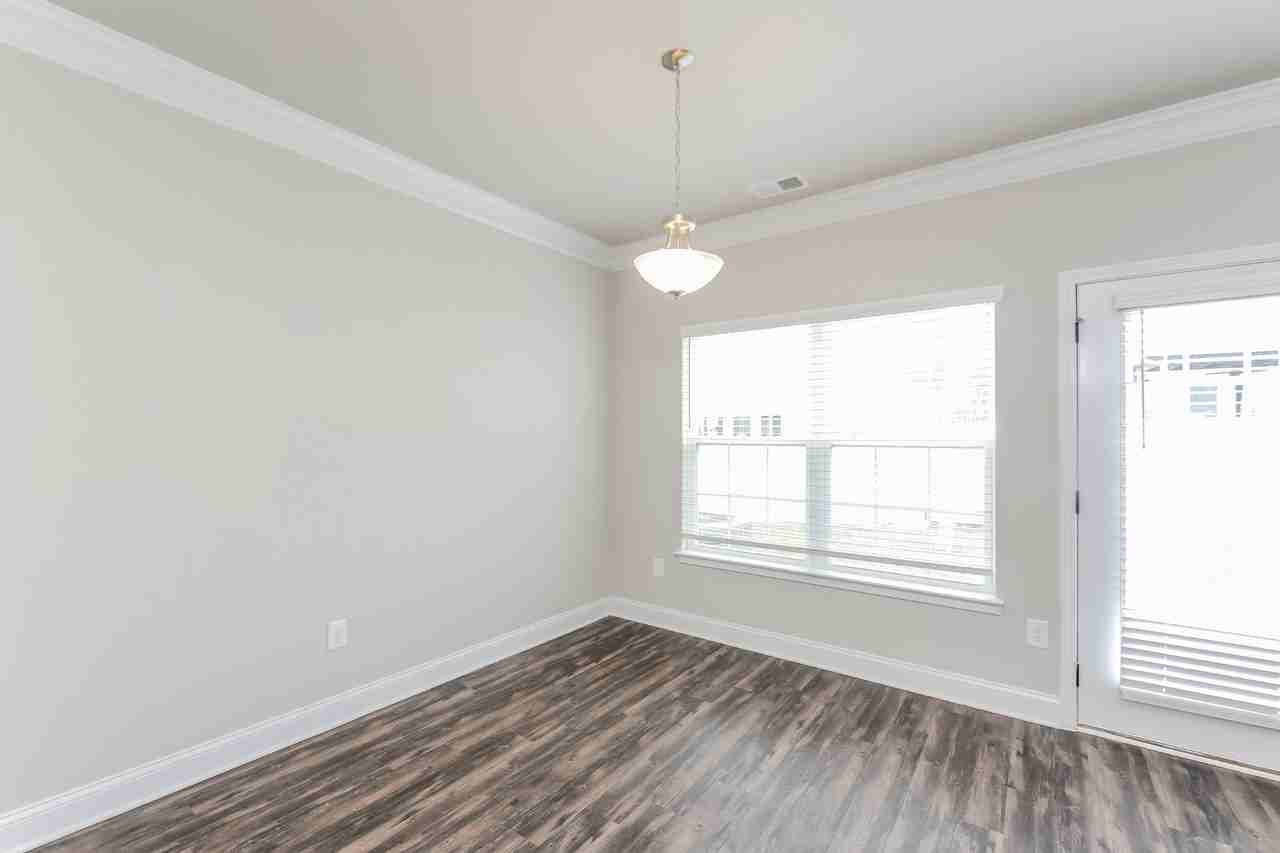 59 Madaline Ln - Photo 7 of 44