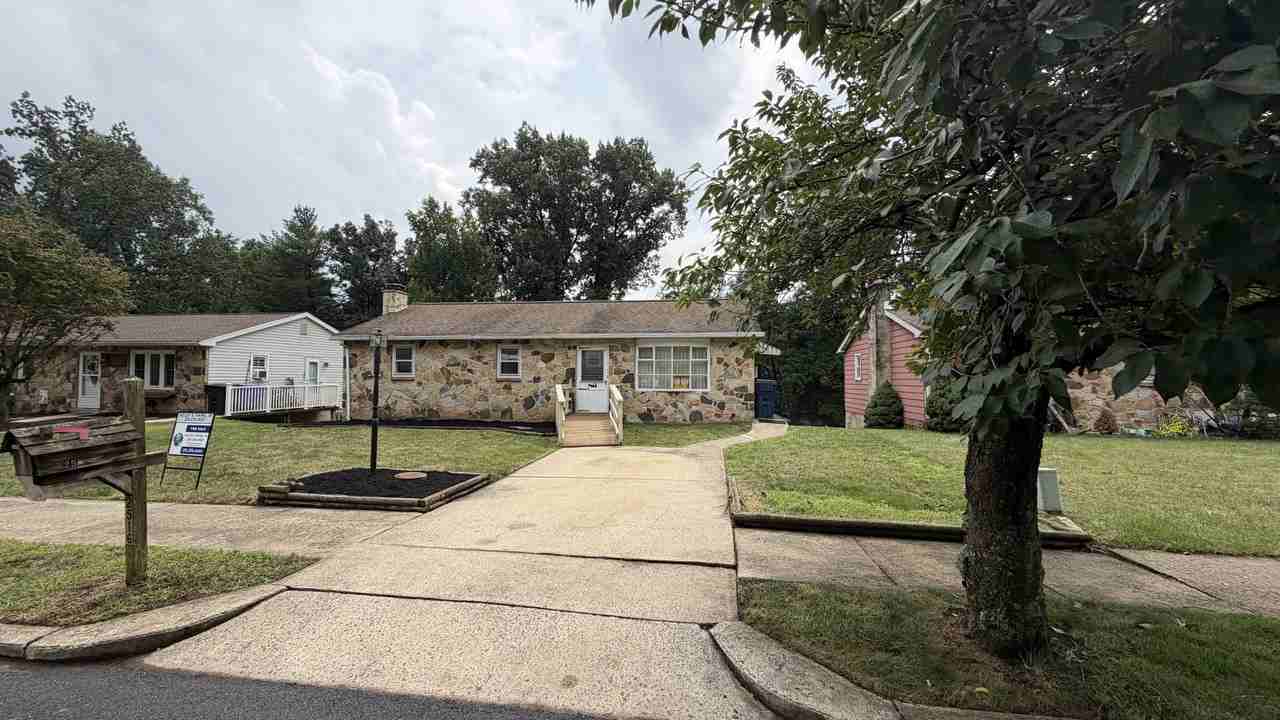 2516 Berkley Rd #NA - Photo 4 of 36