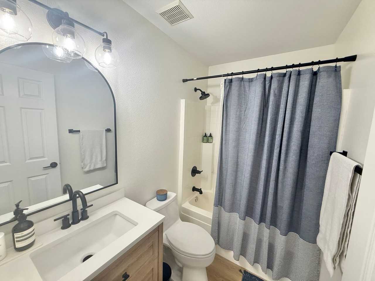387 Ivory Cir - Photo 4 of 14