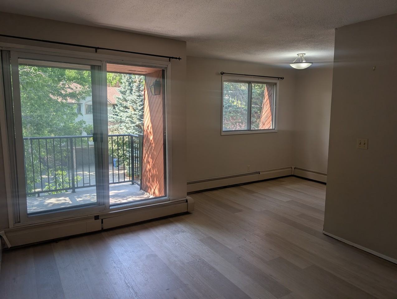 6 - Photo 3 of 33
