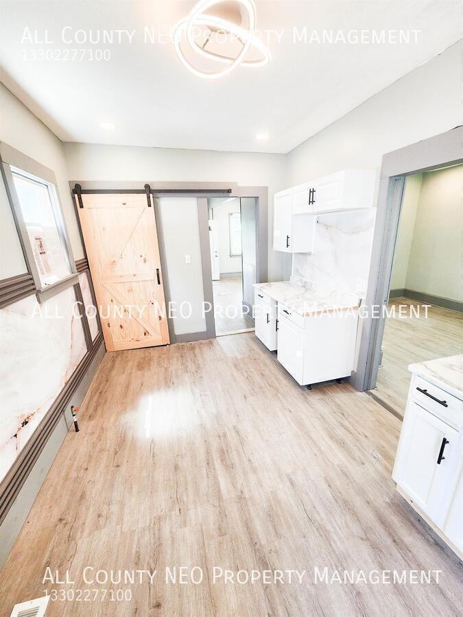 10639 Dupont Ave - Photo 6 of 21