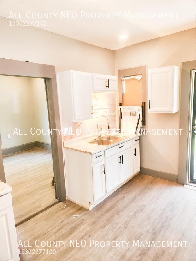 10639 Dupont Ave - Photo 7 of 21