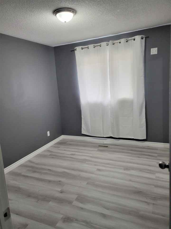 78 Lyman St - Photo 7 of 17