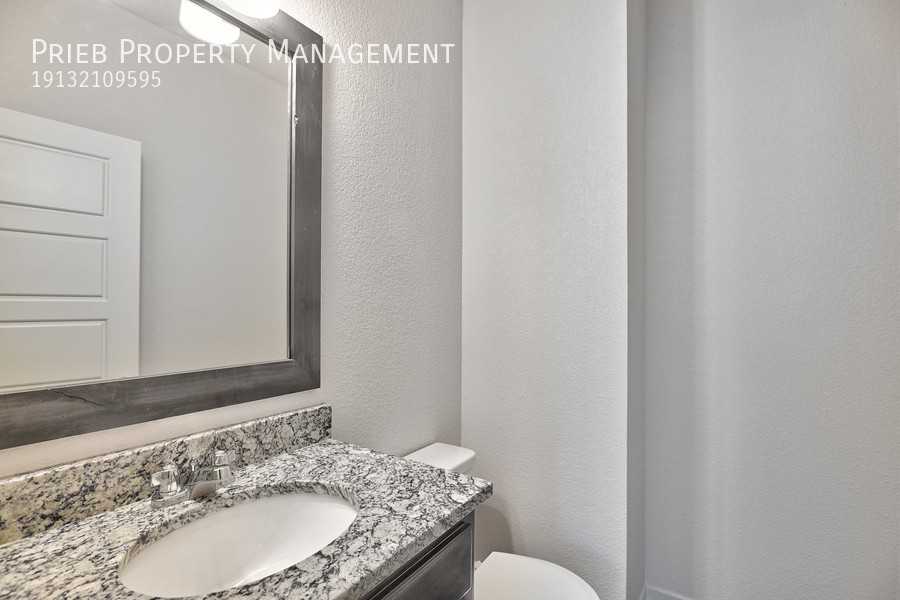 8933 Findley St #5 - Photo 5 of 27