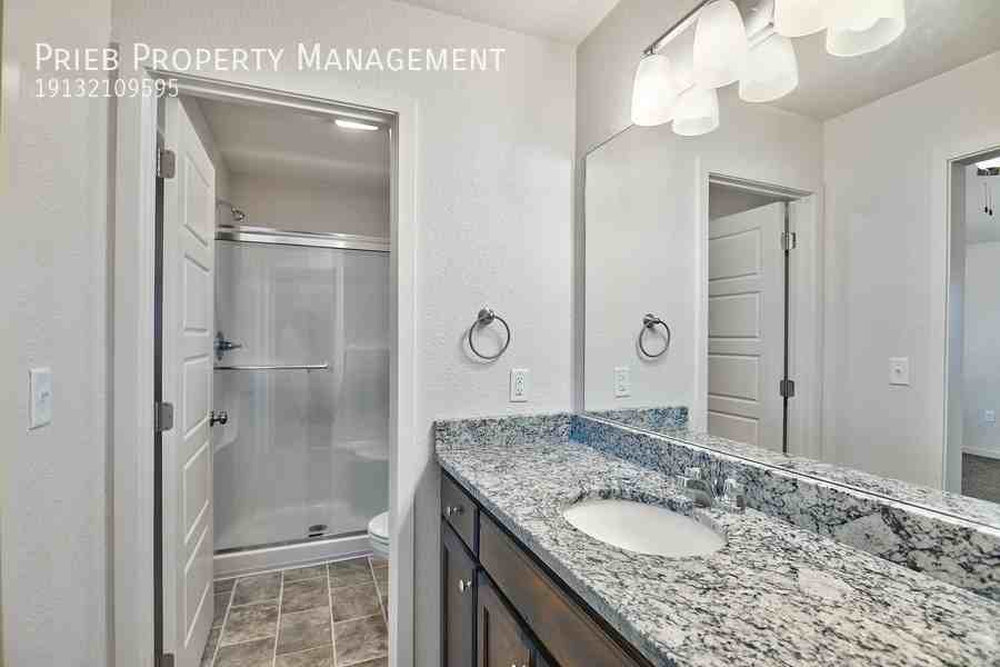 8933 Findley St #5 - Photo 7 of 27