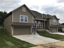 featured image of 1229 N 132nd St
