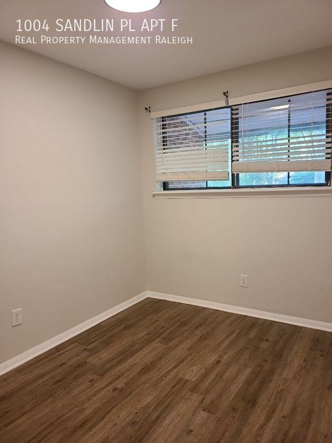 1004 Sandlin Pl Apt F - Photo 6 of 9