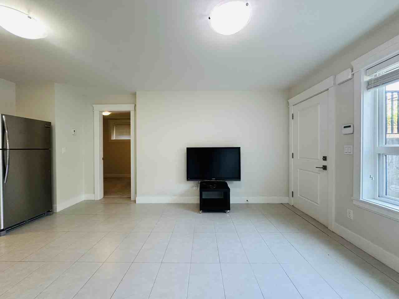 4473 Oxford St #BS - Photo 4 of 25
