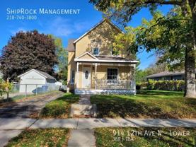 914 12th Ave N #LOWER - Photo 1 of 1