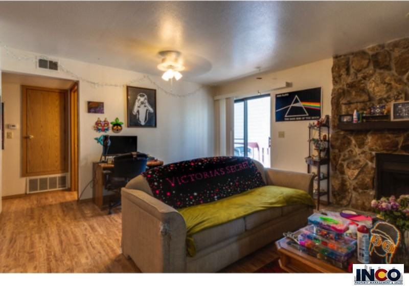 131 S Zang Way #D - Photo 5 of 23