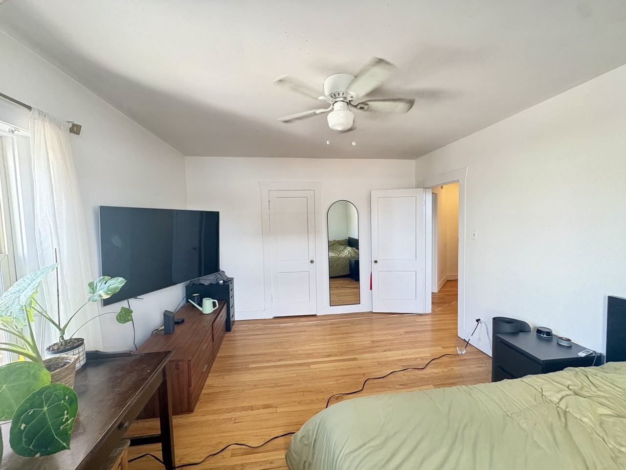 1304 S Pearl St #2 - Photo 5 of 12