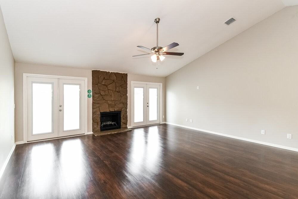 10335 Arrow Forest Ct - Photo 5 of 16