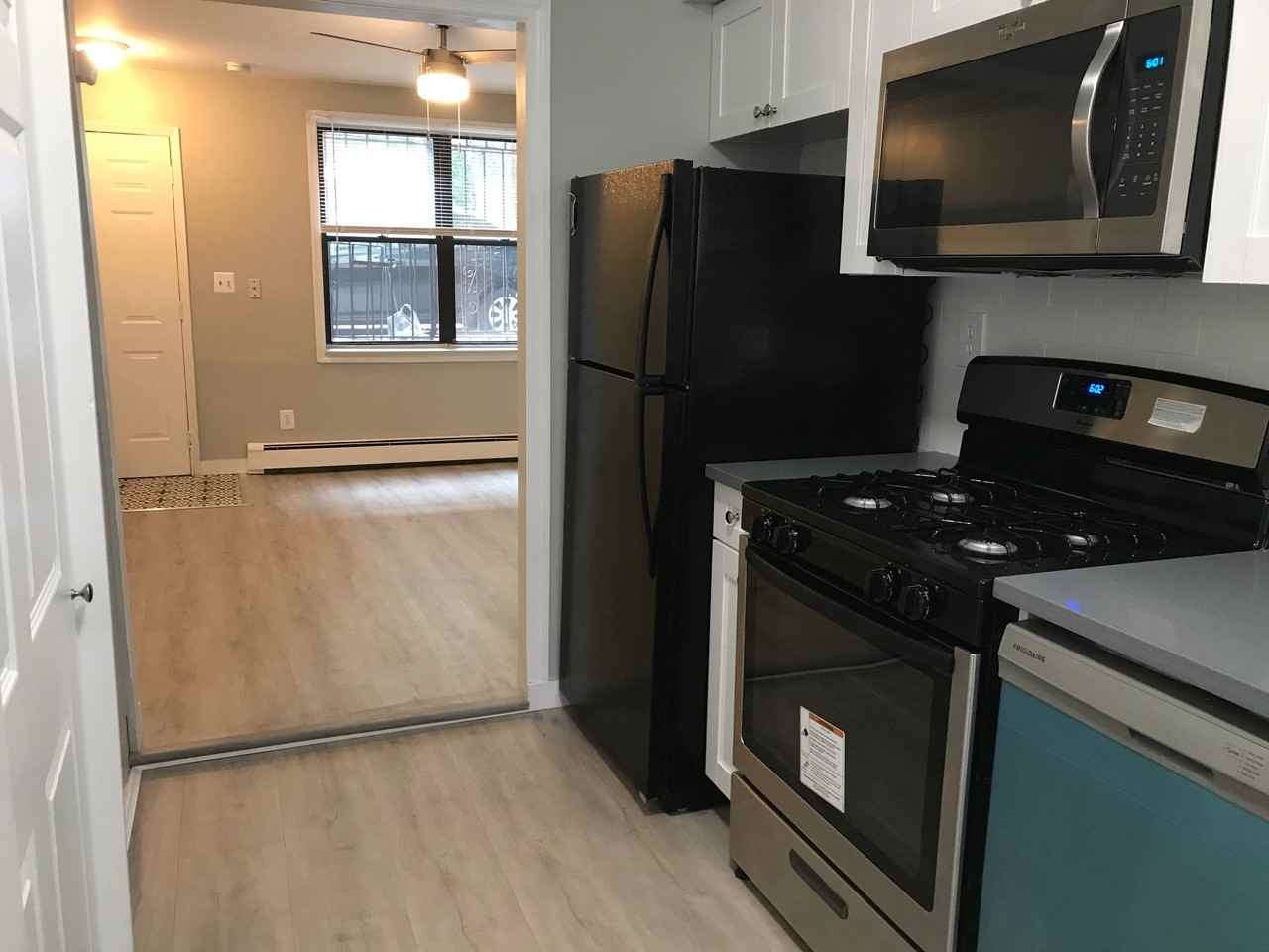 128 Coles St #BS - Photo 6 of 16