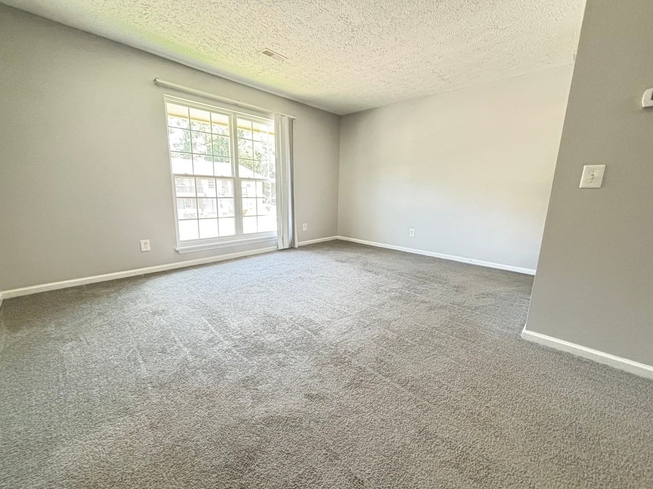 106 Gardenview Dr #H - Photo 6 of 11