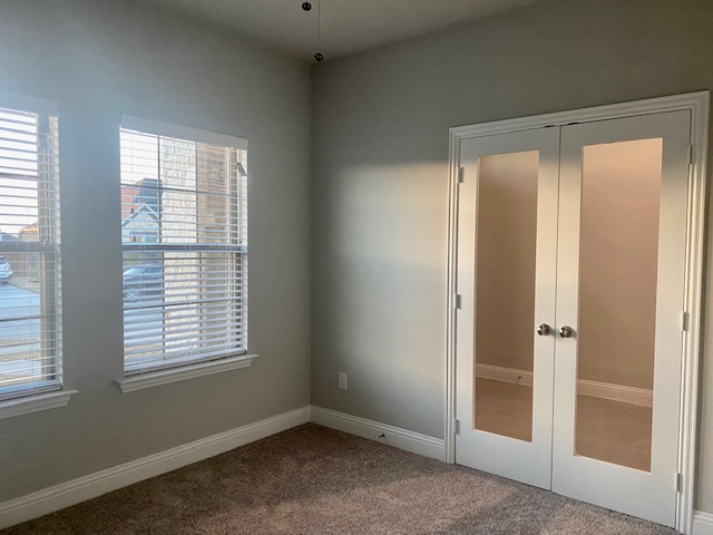 215 Jacaranda Dr - Photo 5 of 12