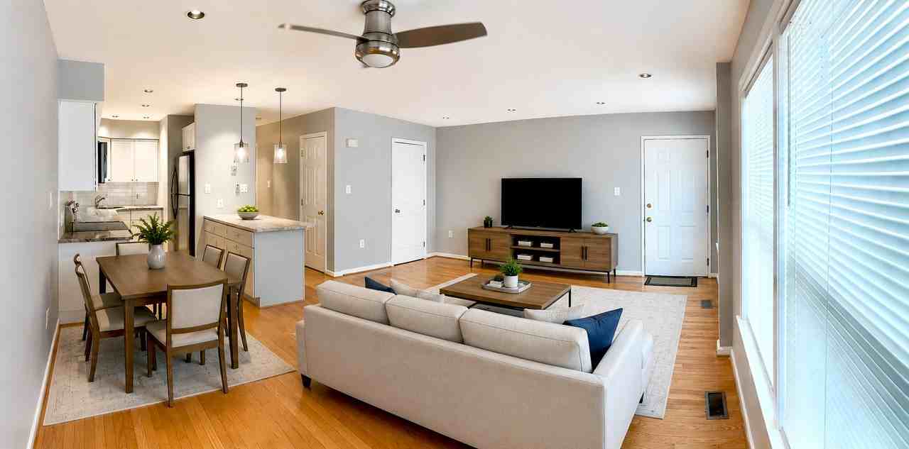 1525 A St Se #B - Photo 3 of 37