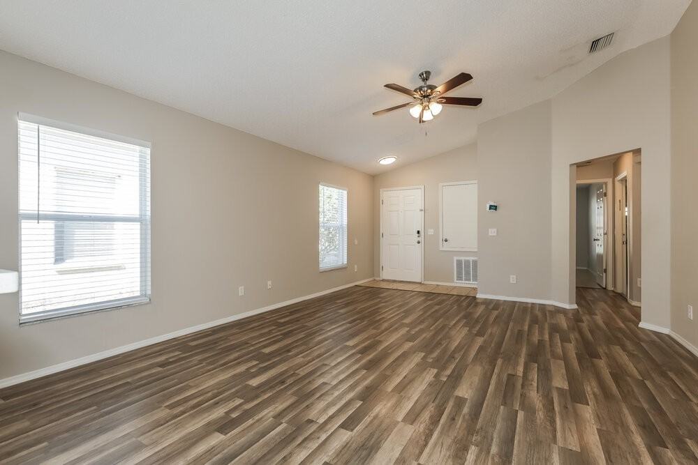 8733 Morrison Oaks Ct - Photo 3 of 16