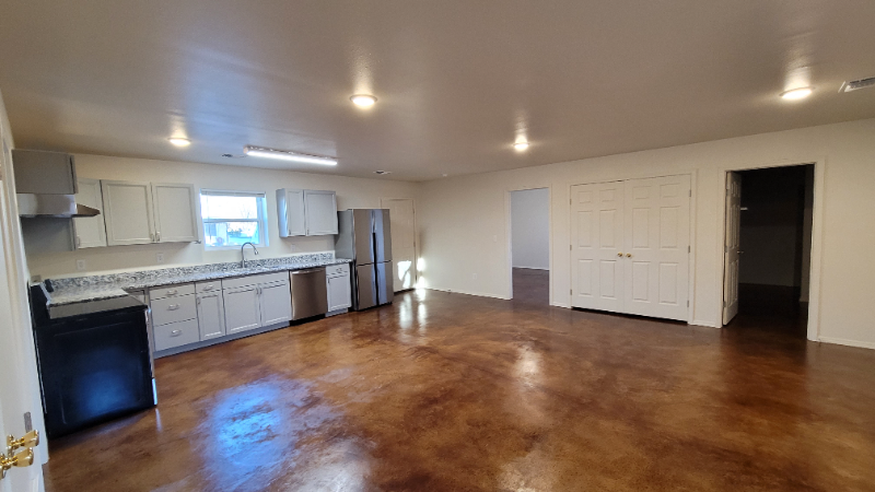 1710 6th Ave - Photo 4 of 9