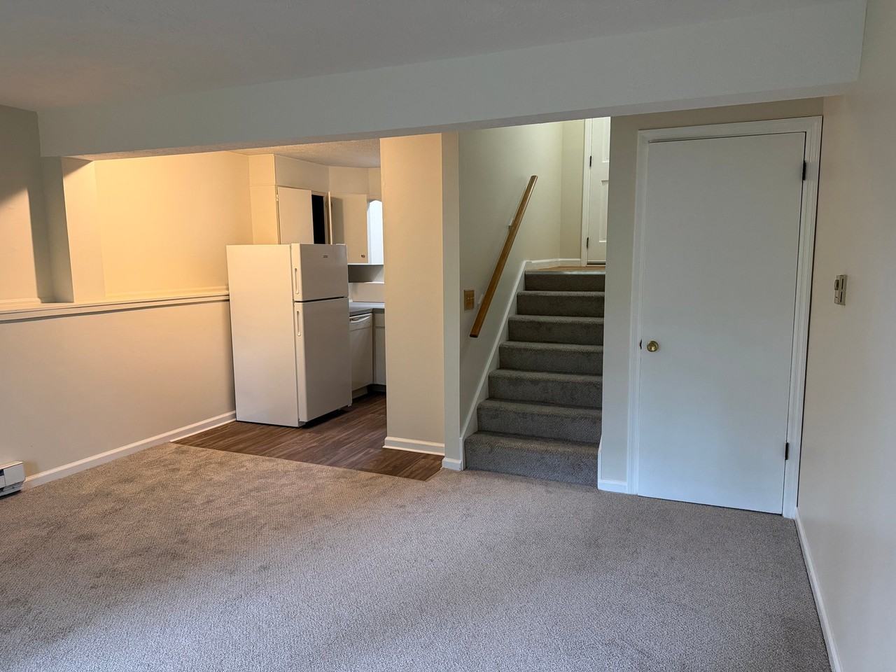 72 Marsh Rd #11 - Photo 2 of 10