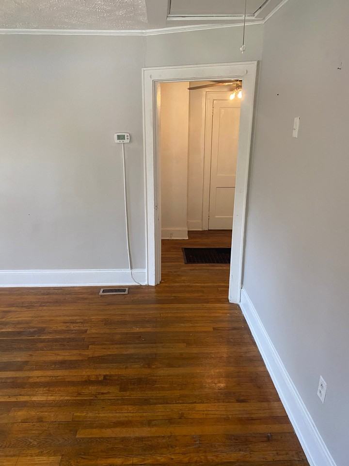 120 Buckingham Ave - Photo 5 of 12