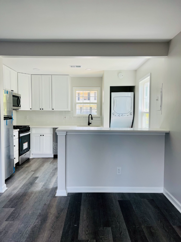 313 Cabaret Ct Sw - Photo 3 of 15