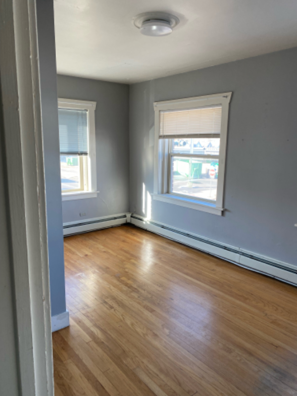 1302 S Pearl St #1 - Photo 4 of 10