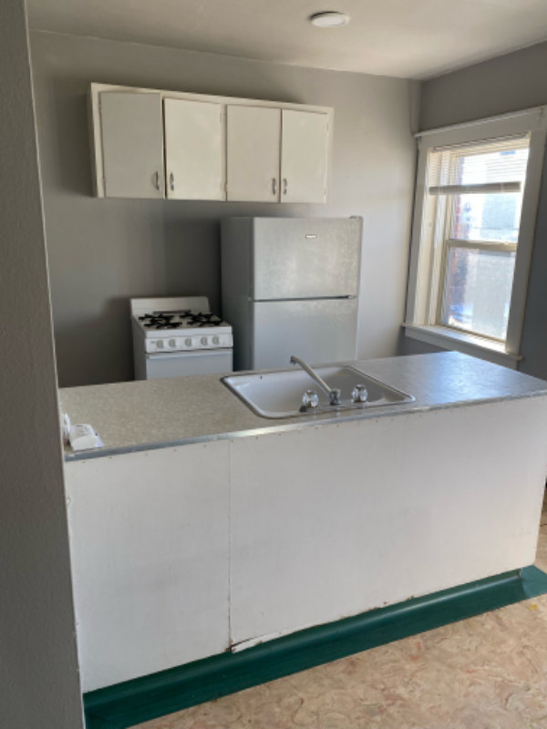 1302 S Pearl St #1 - Photo 6 of 10