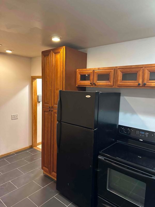 127 Washington Avebed #2