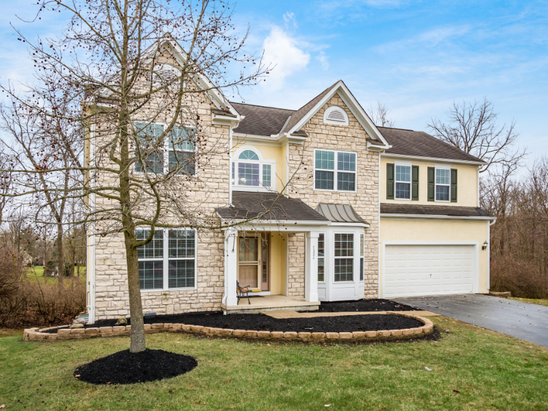 7302 Claddaugh Ln - Photo 3 of 50