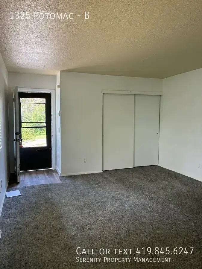 1325 Potomac Dr #B - Photo 2 of 6