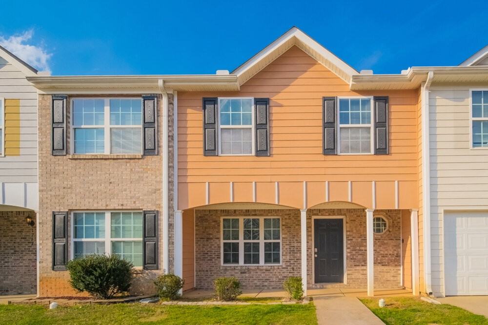 1761 Old Dogwood