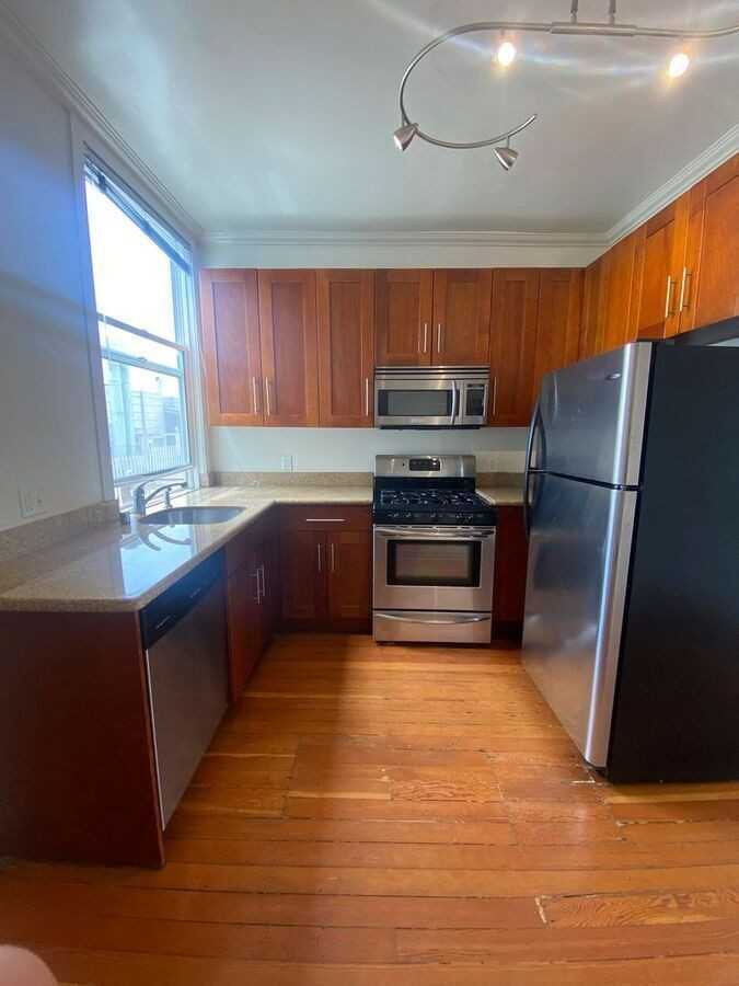 1380 Filbert St #08 - Photo 3 of 8