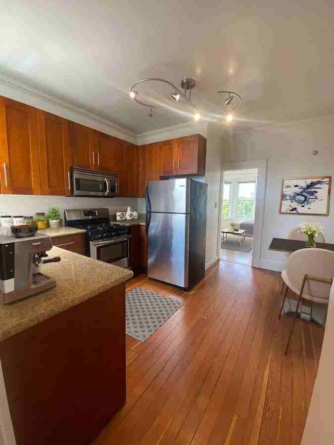 1380 Filbert St #08 - Photo 4 of 8