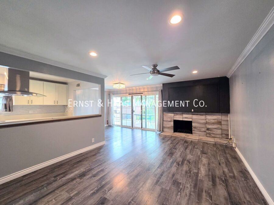 8131 San Mateo Cir - Photo 3 of 26