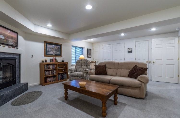 12542 Elm Ln - Photo 7 of 15