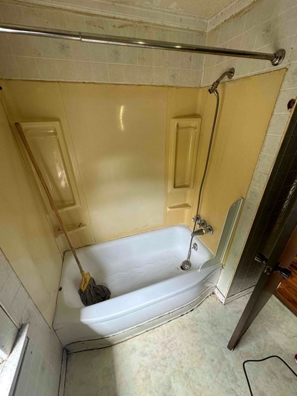 209 Oak Hill Ave #2 - Photo 7 of 13