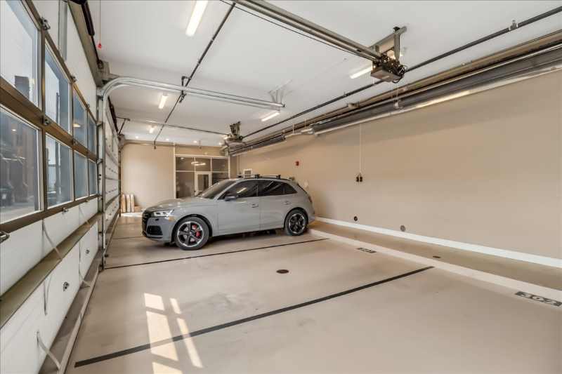438 Selden St #203 - Photo 4 of 19