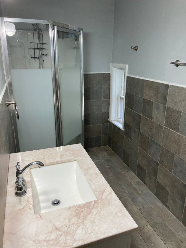 912 5th St Sw #2 - Photo 3 of 14