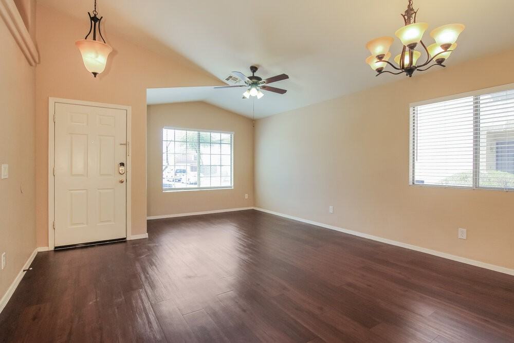 21818 W Sonora St - Photo 4 of 19