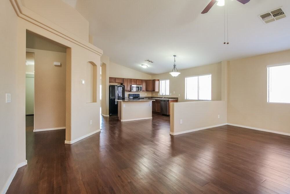 21818 W Sonora St - Photo 6 of 19