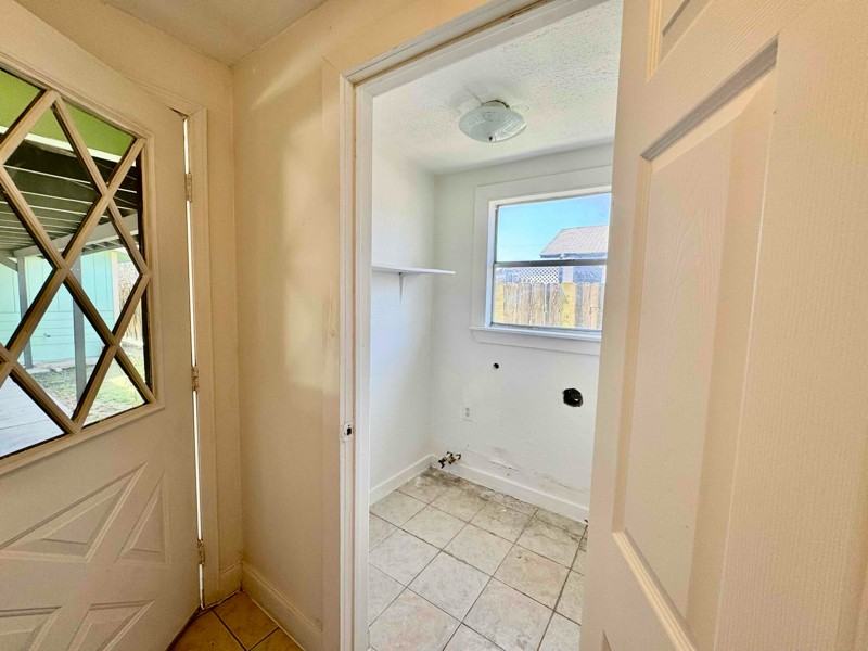 610 Fenfield Ave #A - Photo 3 of 18