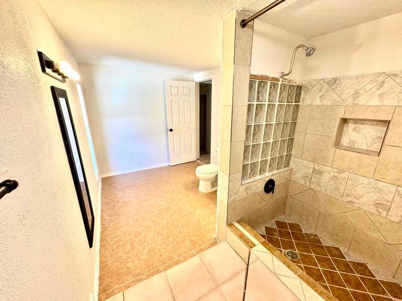 610 Fenfield Ave #A - Photo 5 of 18