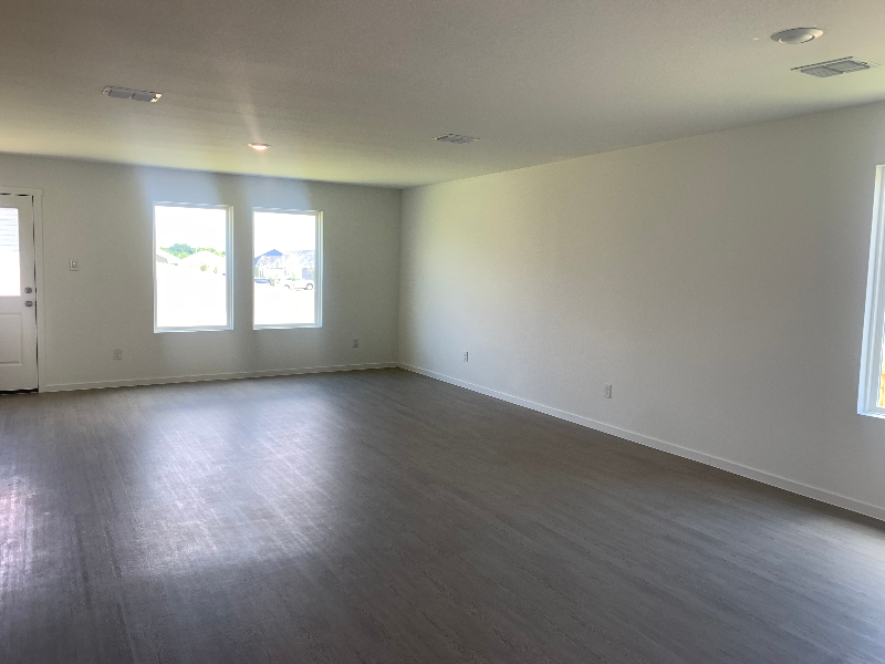 4000 Drifters Bend Dr - Photo 5 of 13