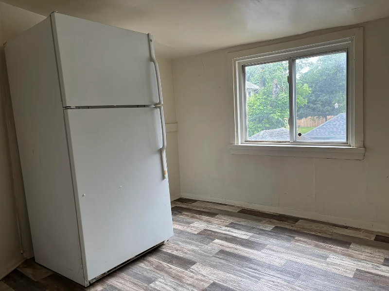 337 W Biddle St #2 - Photo 5 of 9