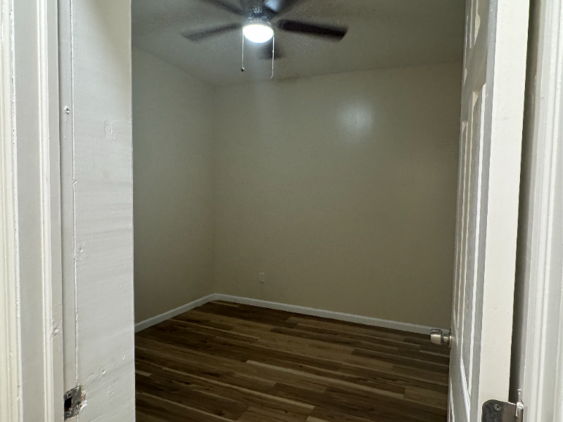 113 S 11th St #1 - Photo 4 of 9