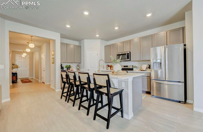 10499 Rolling Peaks Dr - Photo 4 of 9