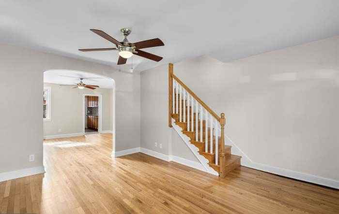 1315 W 37th St - Photo 4 of 21
