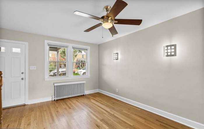 1315 W 37th St - Photo 5 of 21